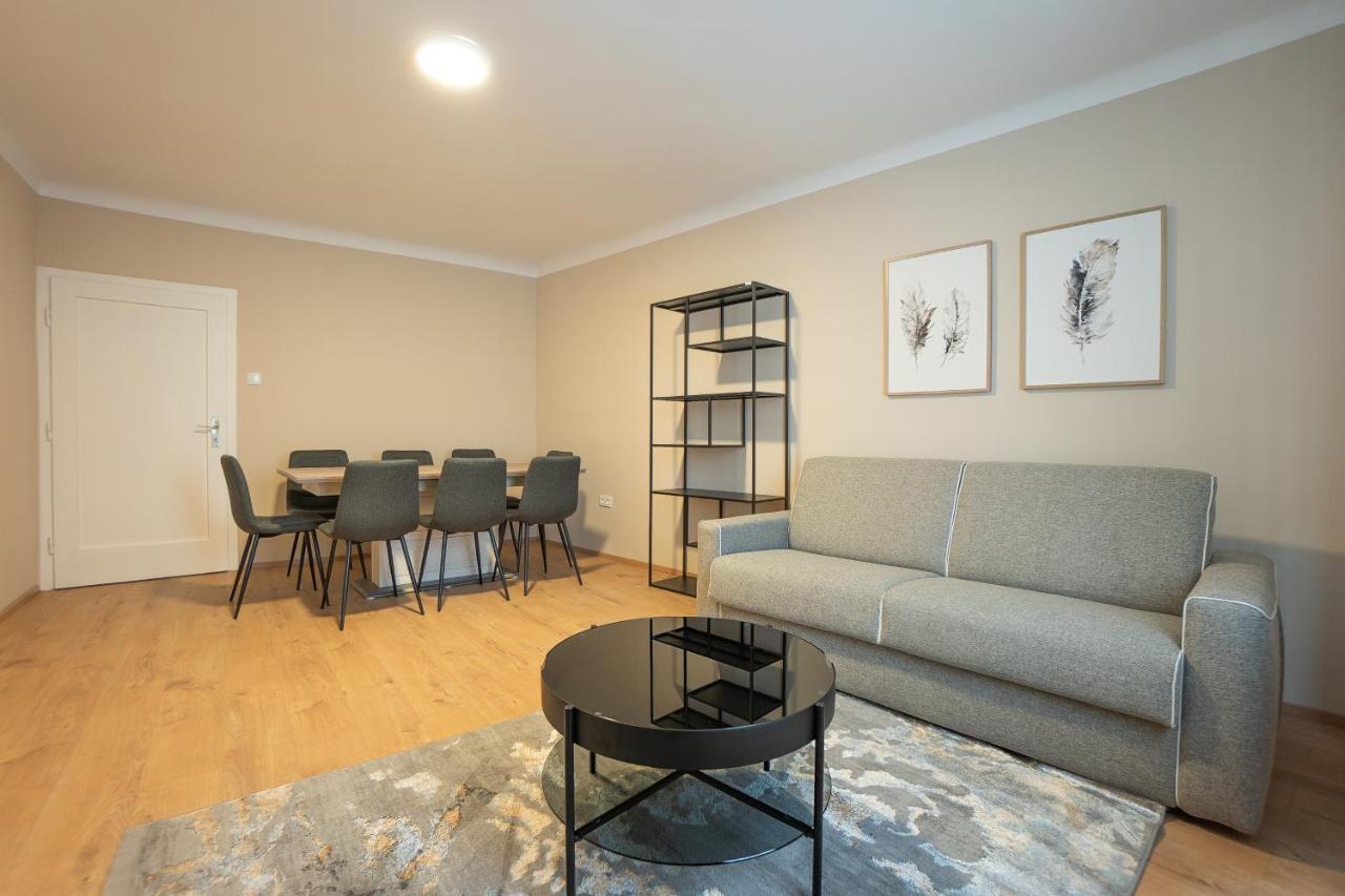 A 2-Bedroom Apartment With A King-Size Bed And A Balcony Is Located Just A 15-Minute Walk From Stephansplatz. Вена Экстерьер фото